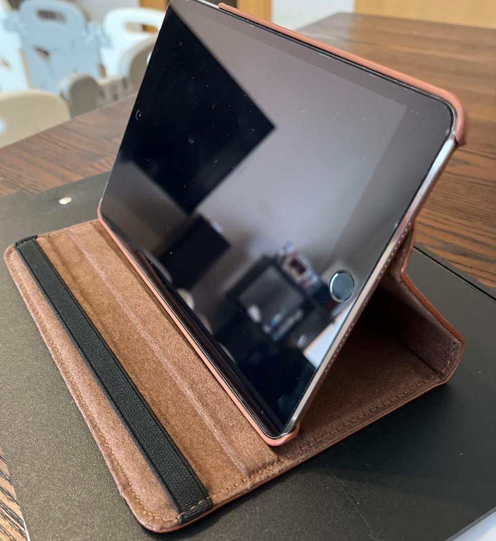Apple iPad mini 4 モデル 16GB 手帳型ケース付き