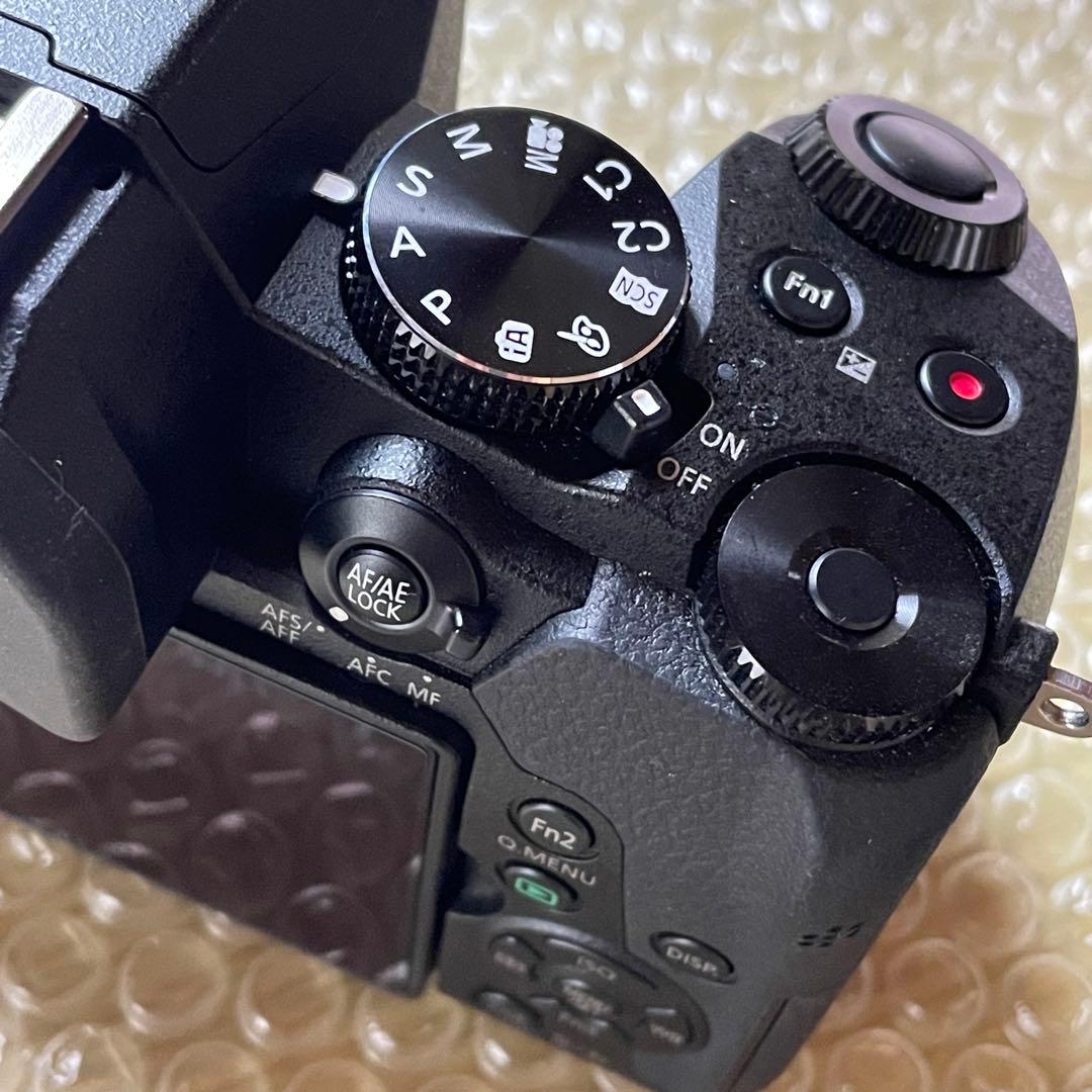 LUMIX G8 12-32mmレンズ付　ショット数3725回　バッテリー×３