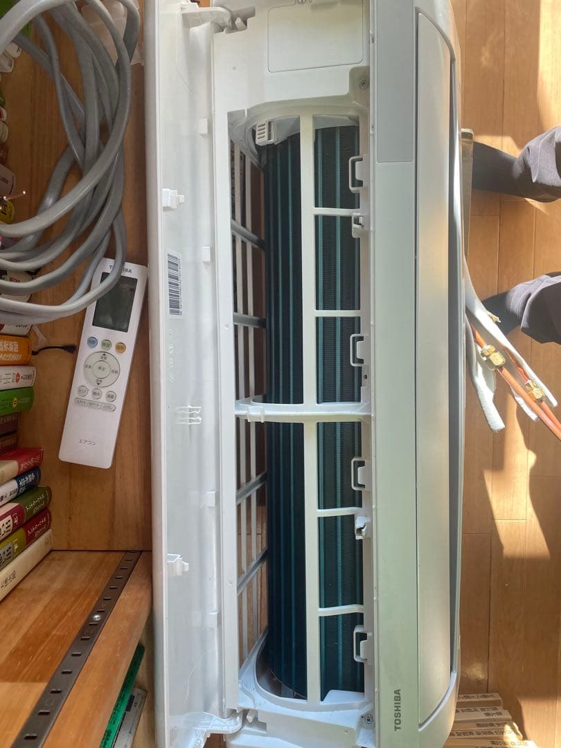 2025年製 TOSHIBA 壁掛け式エアコン本体6畳用 RAS-2214TM