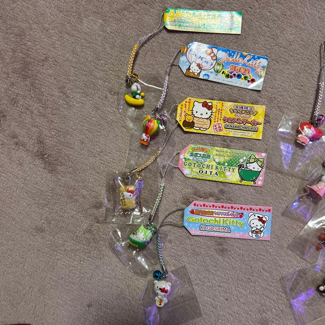 ご当地キティ　根付けストラップ　10点セット