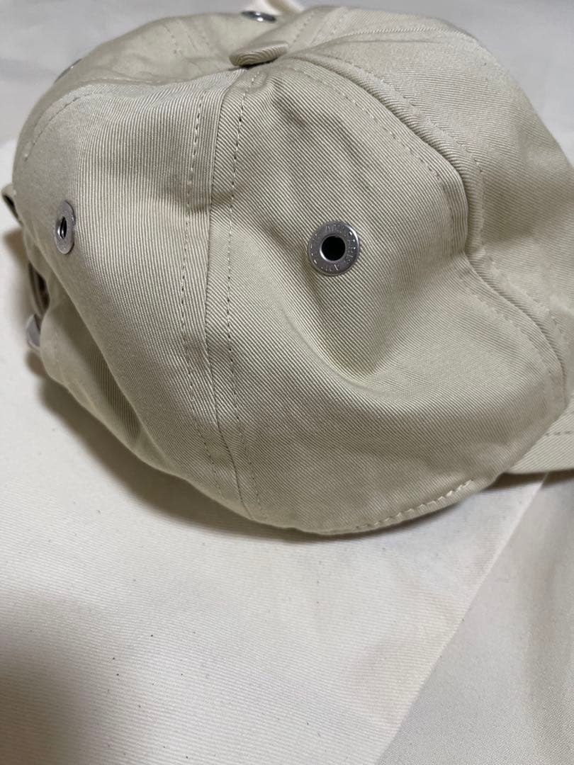 AMI PARISベージュ キャップ