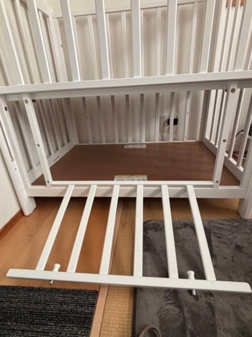 カトージ ハイシートミニベビーベッド2 ハイタイプ 床板調節可能 収納棚付