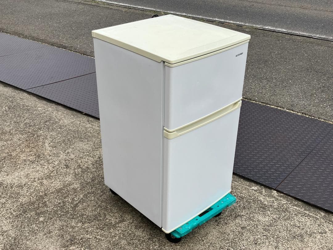愛知岐阜/送料無料★アイリスオーヤマ　90L冷蔵庫　KRSD-9A-W 19年製