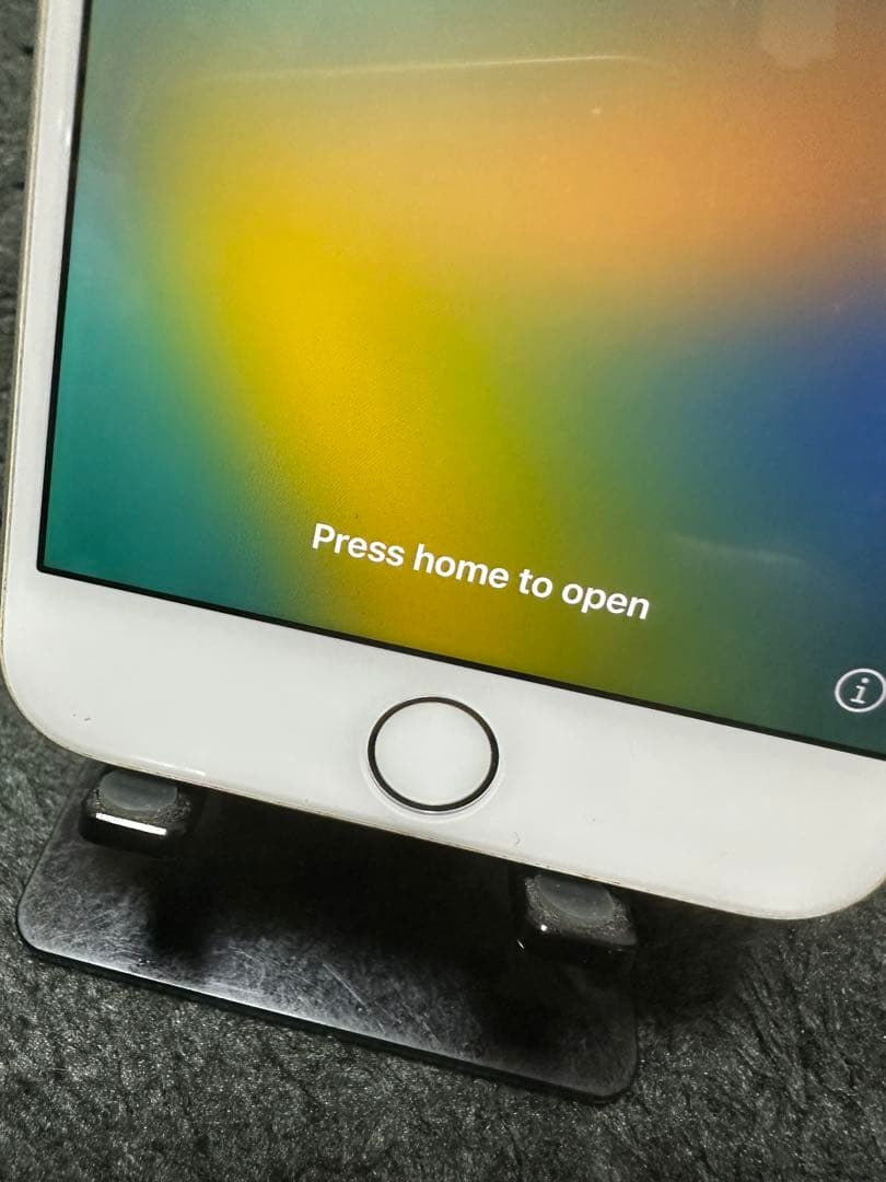 iPhone 8 Plus シルバー 256GB