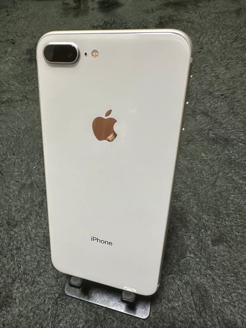 iPhone 8 Plus シルバー 256GB