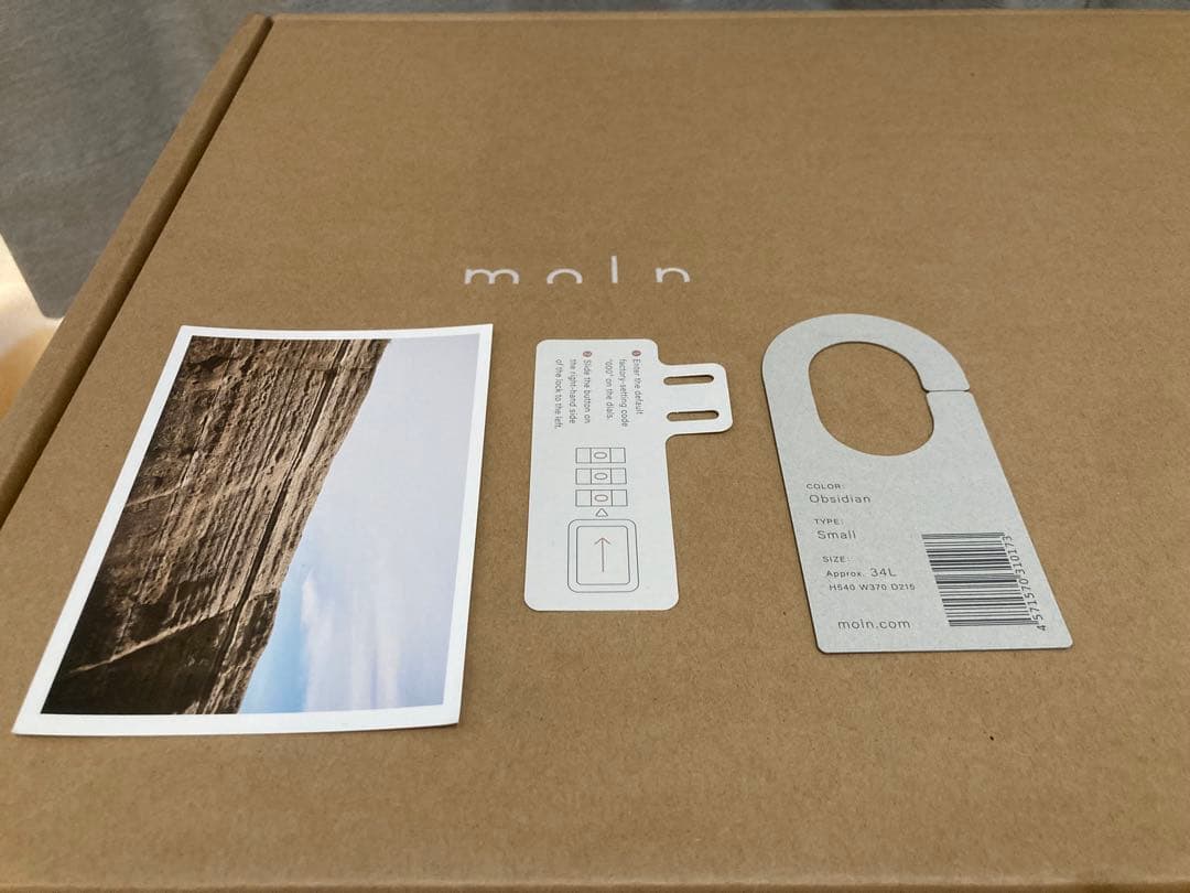 moln スーツケース キャリーバッグ オブシディアンsmall