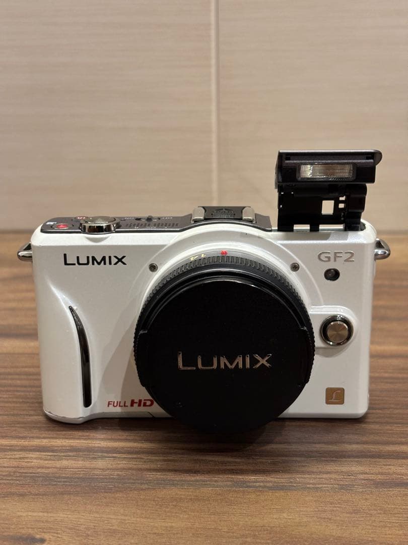 デジタルカメラ Panasonic Lumix DMC-GF2