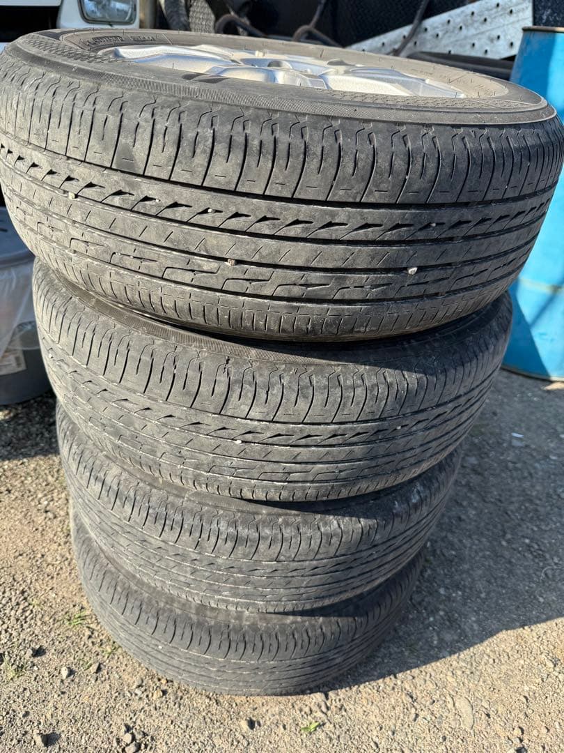 195/65r15 レグノ　プリウス
