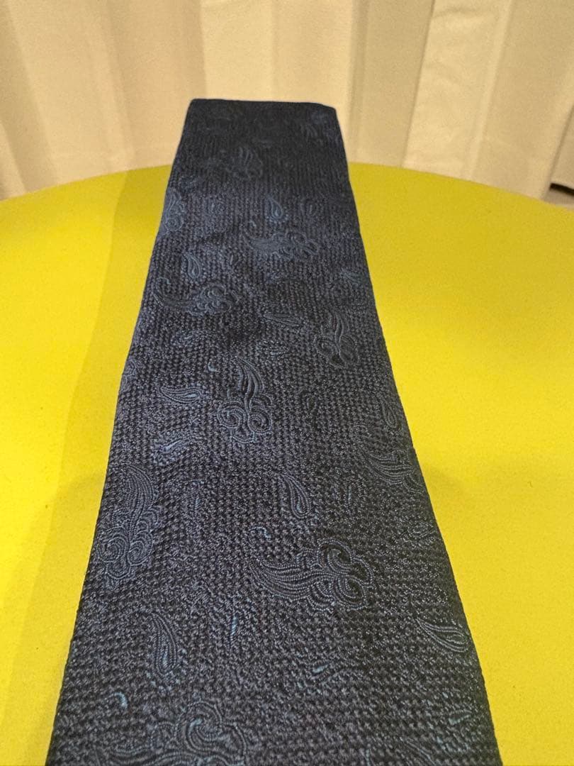 美品　タイユアタイ　ネクタイ