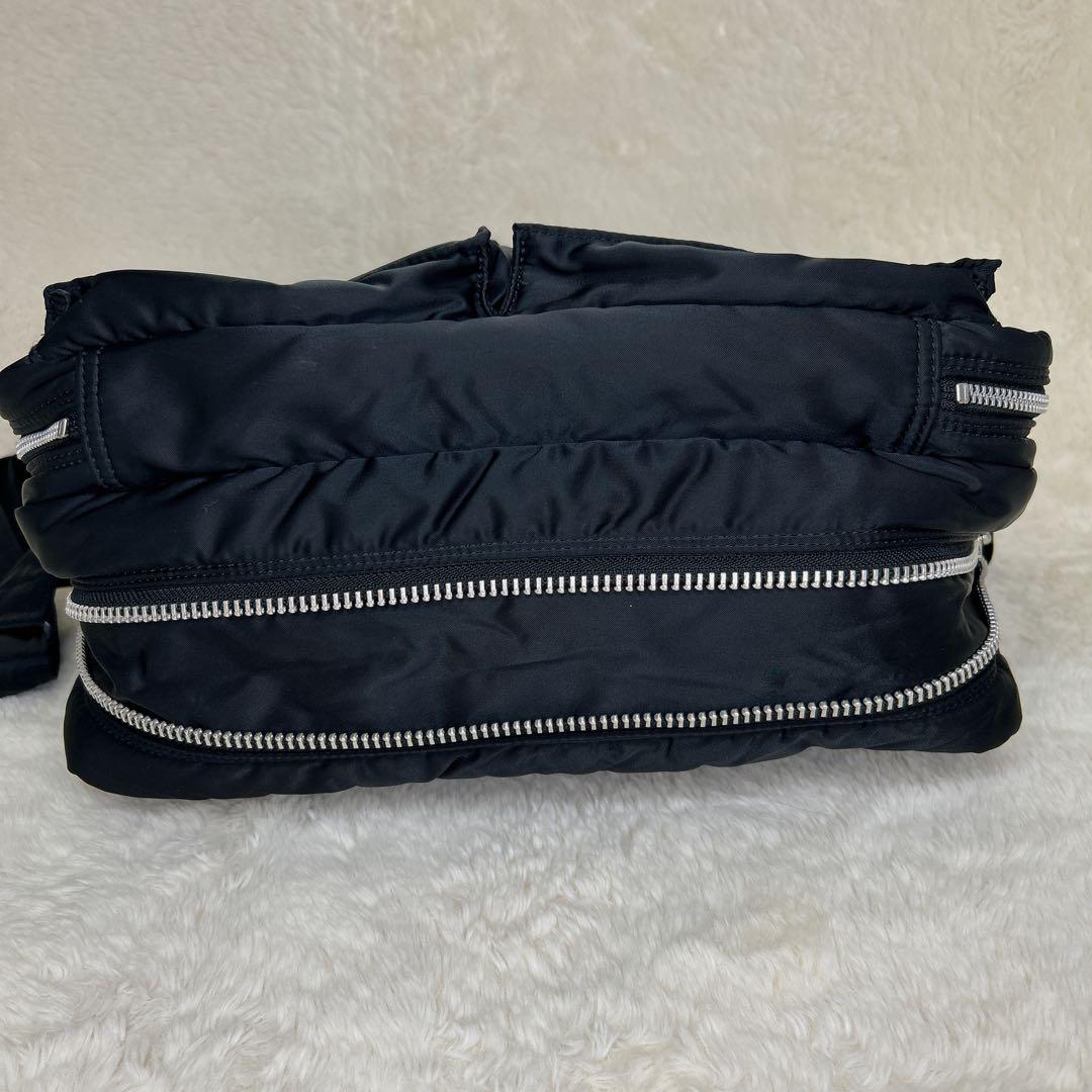 美品✨PORTER タンカー ショルダーバッグ (XL) ブラック ２層式 拡張