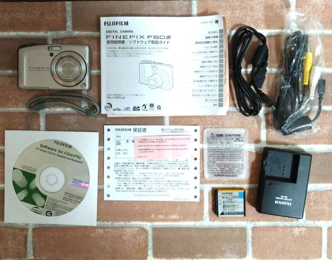 FUJIFILM FINEPIX F60fd デジタルカメラ　デジカメ