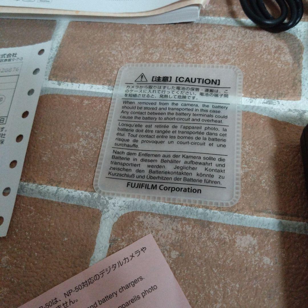 FUJIFILM FINEPIX F60fd デジタルカメラ　デジカメ