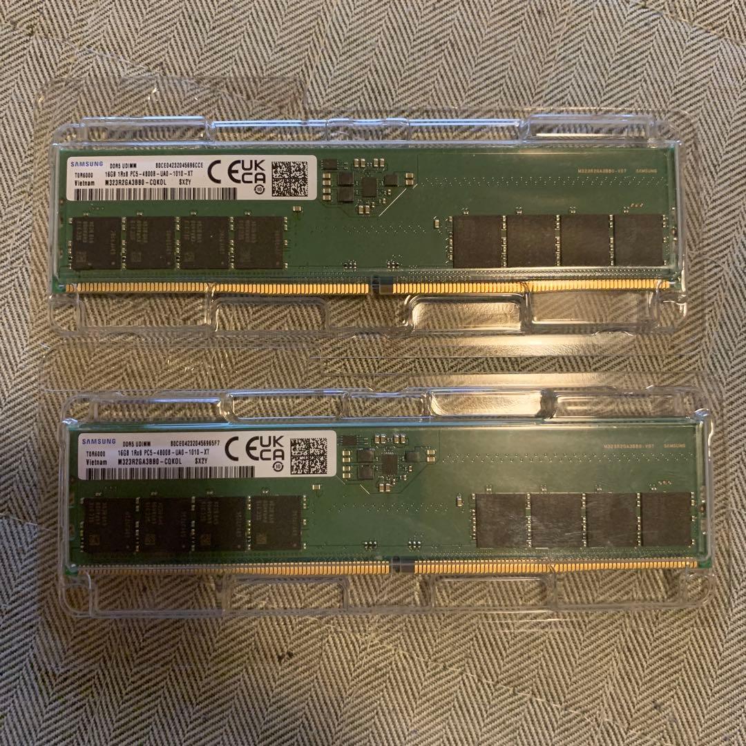 Samsung 16GB x2 DDR5 メモリー　合計32GB