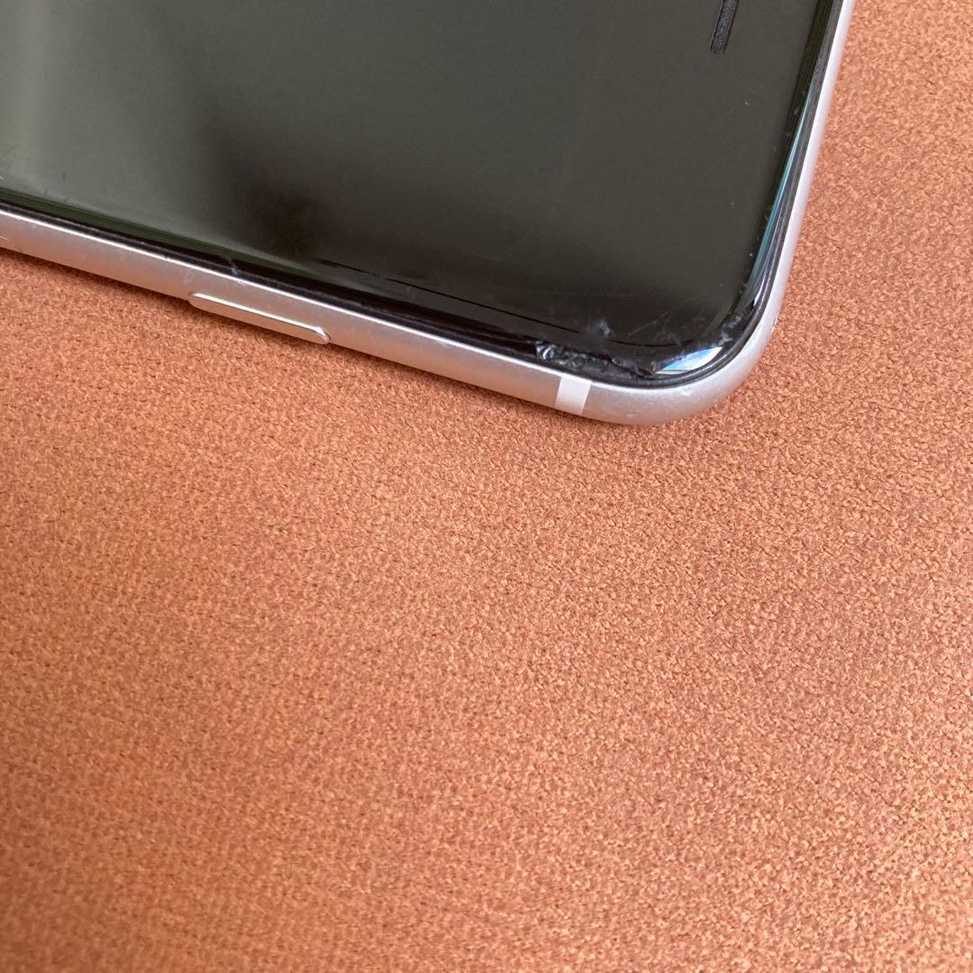 203【早い者勝ち】iPhoneSE2 第2世代 64GB SIMフリー☆