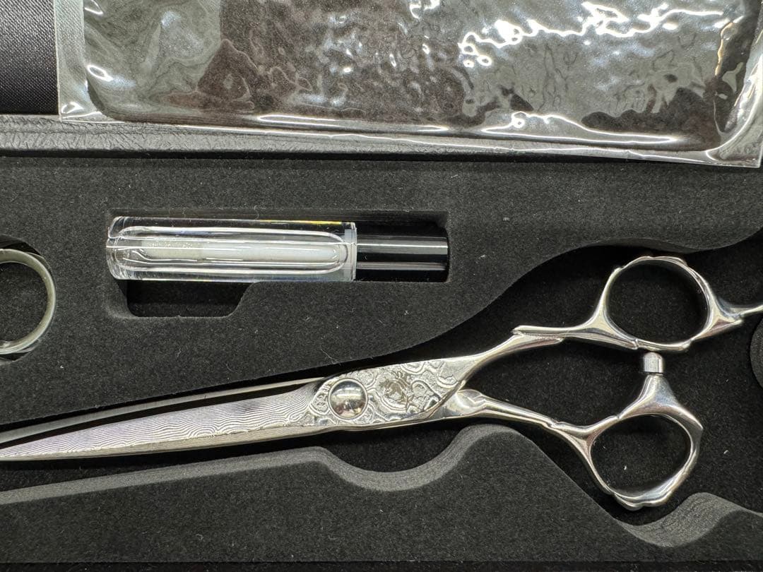 トラックスシザー　PEACE 川畑タケル