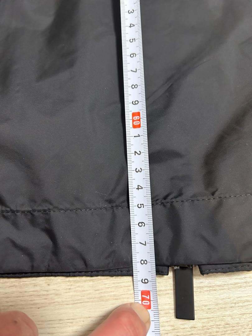 モンクレールナイロンパーカー新品未使用品