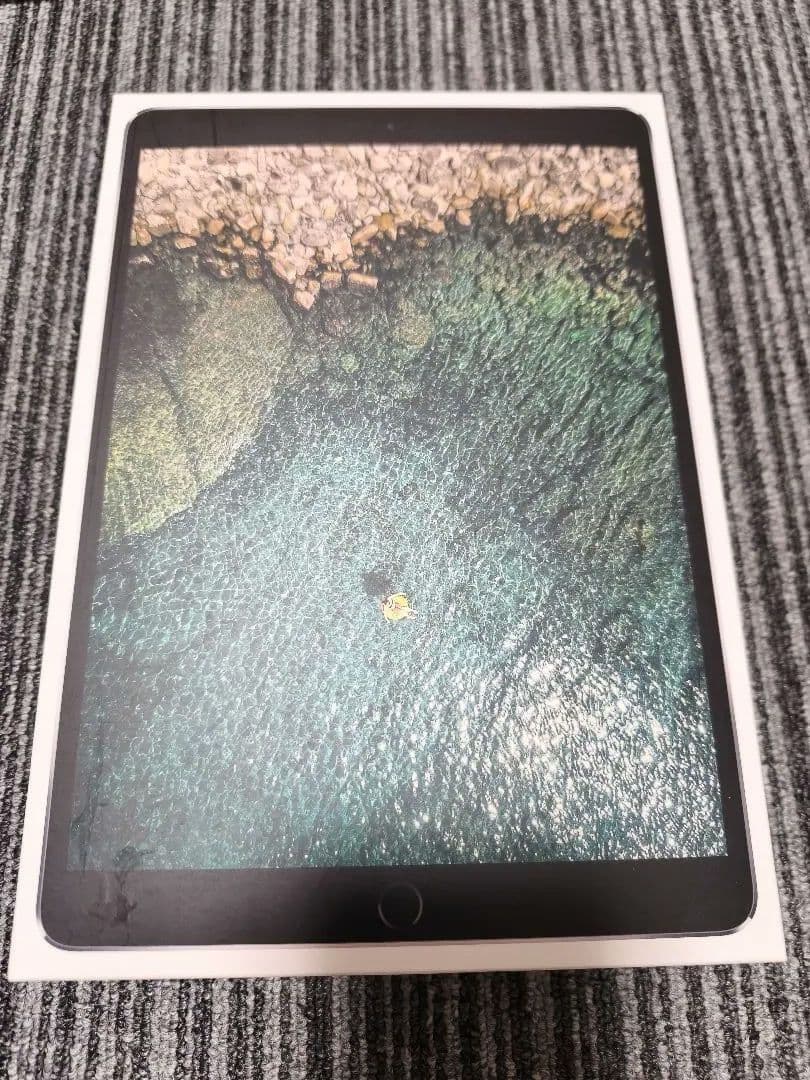 iPad Pro (10.5インチ) スペースグレー Wi-Fi