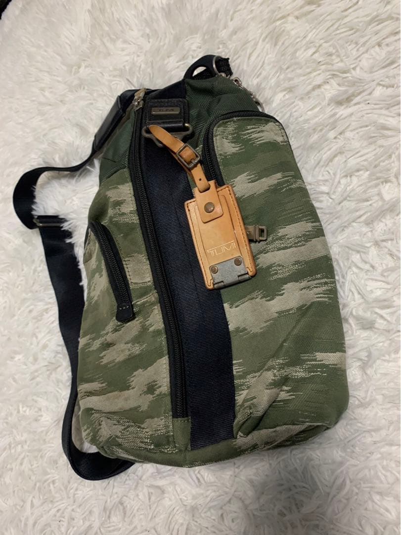 TUMI トゥミ 22318SCH ALPHA BRAVO ボディーバック　迷彩