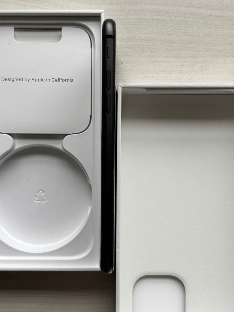 Apple iPhone 8 スペースグレイ 64GB SIMフリー