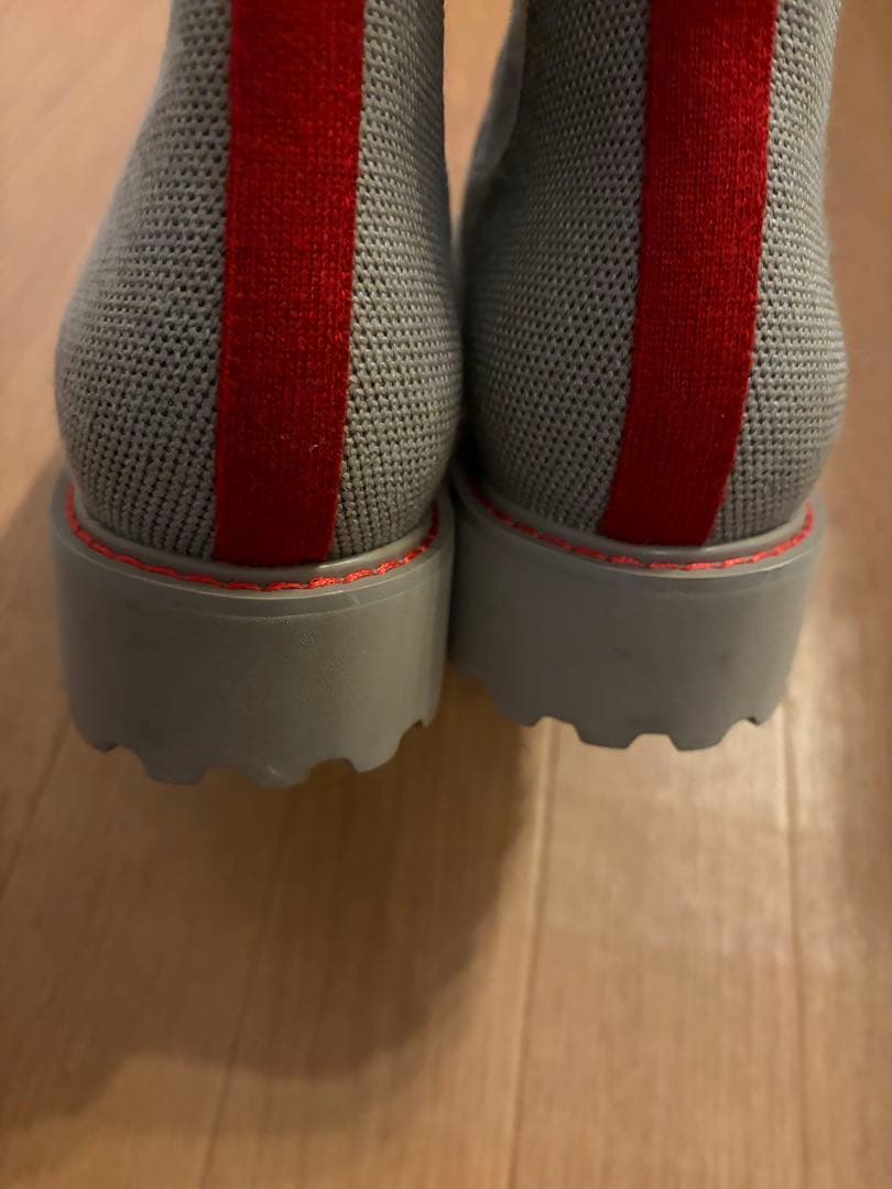 VIVAIA ベージュニットショートブーツ 赤タブ付き