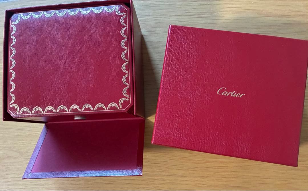Cartier カルティエ　時計　箱　ボックス