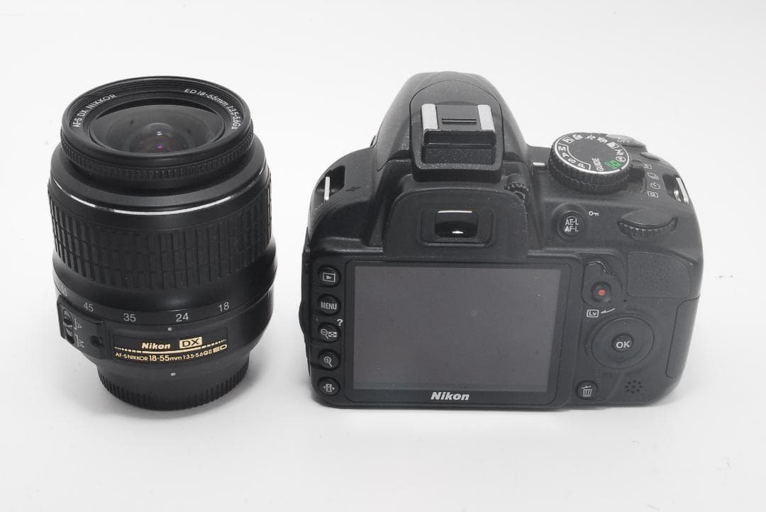 Nikon D3100＋18-55mm 標準セット☘️初心者に最適