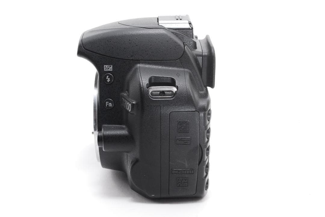 Nikon D3100＋18-55mm 標準セット☘️初心者に最適