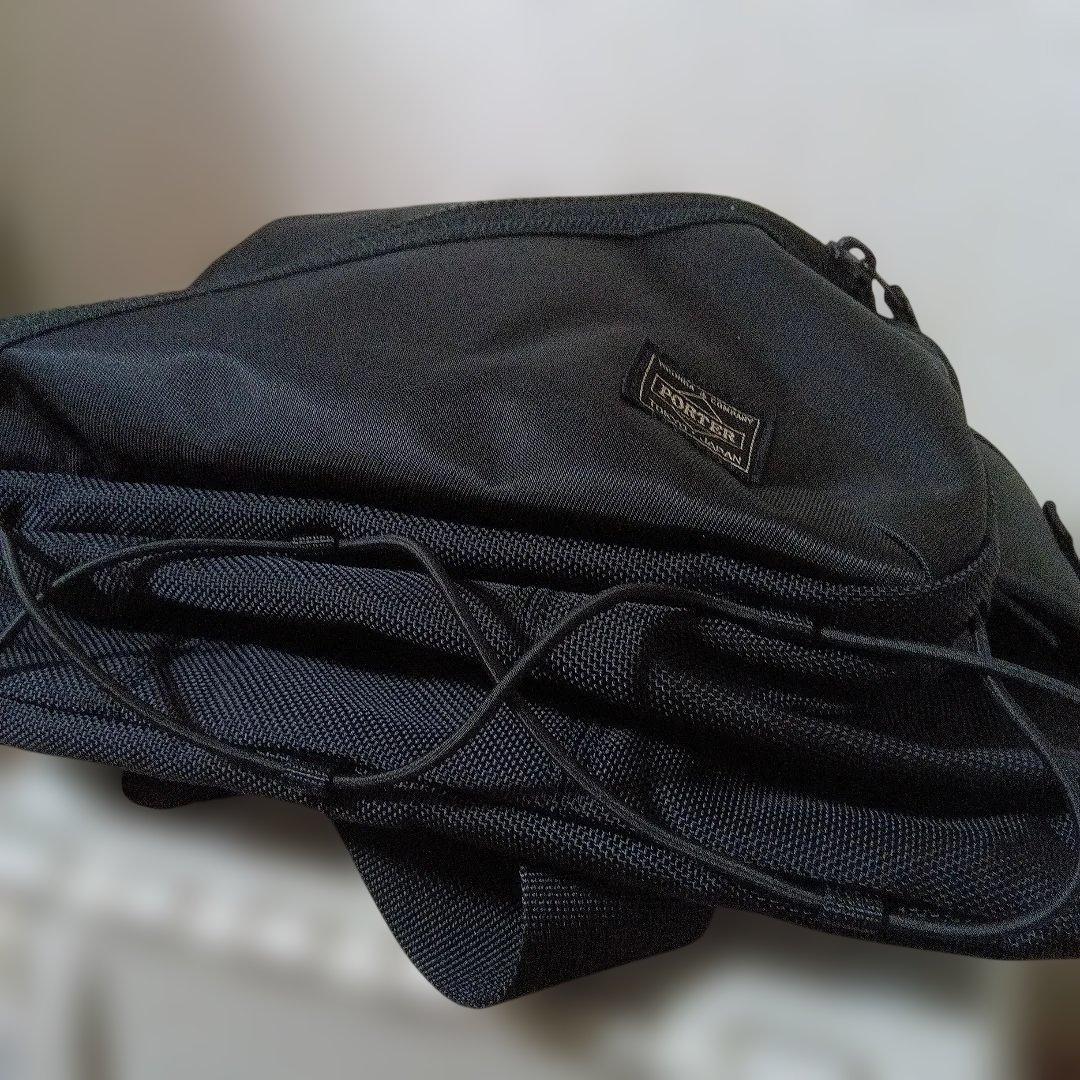 吉田カバン　PORTER ボディバッグシングス　 ブラック