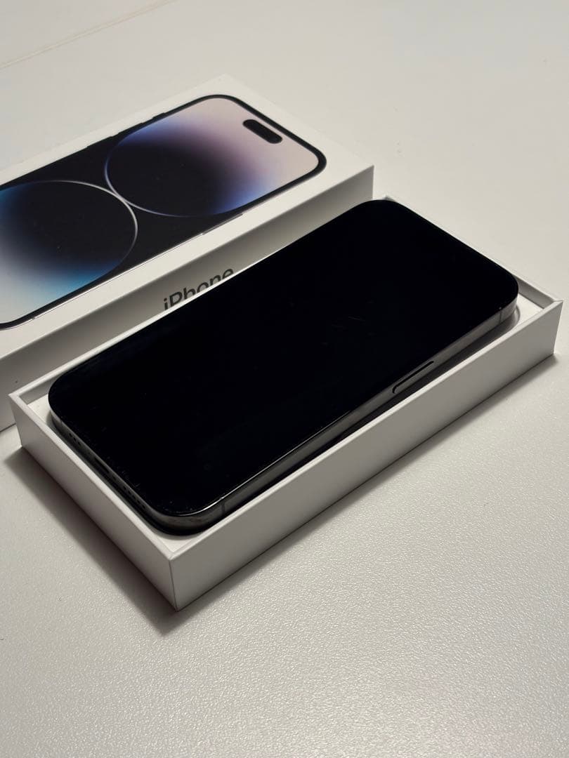 【ほぼ新品】Apple iPhone 14 Pro スペースブラック 箱付属品付