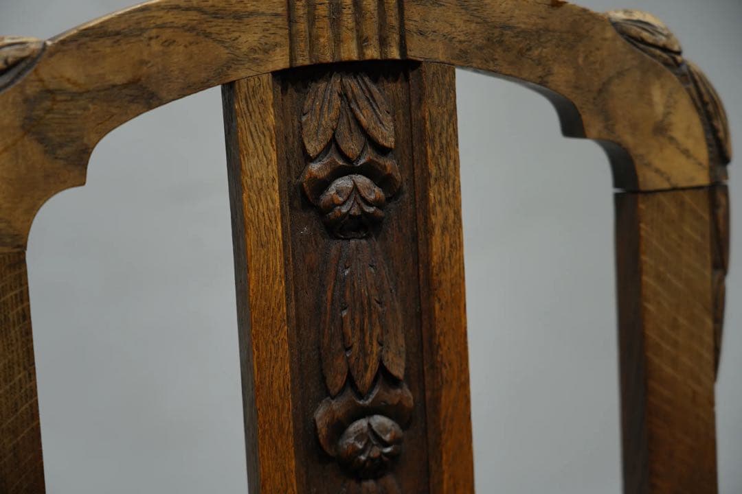 フランスアンティーク　アールデコ　装飾　アンティーク　オーク材　木味の良い椅子