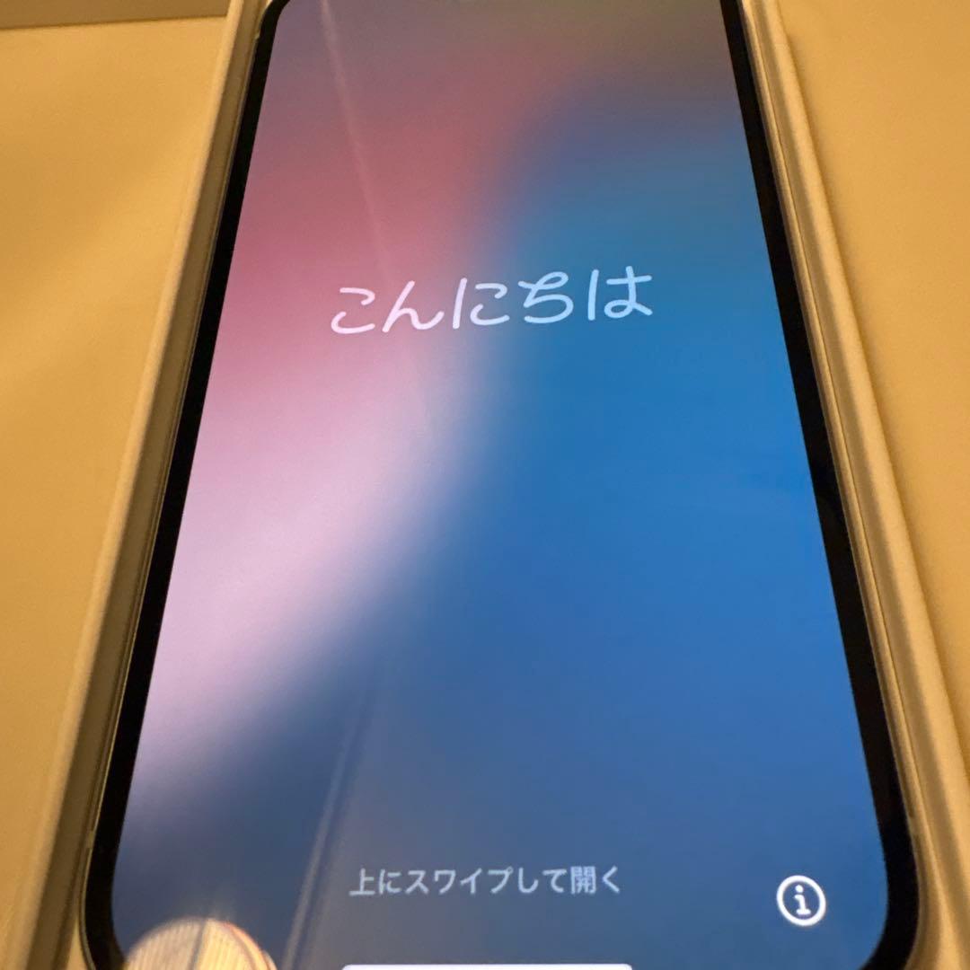 【美品】Apple iPhone 15 256GB SIMフリー