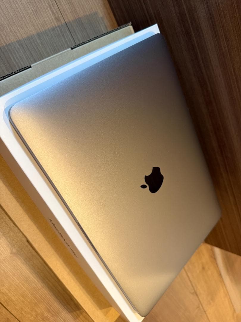 13インチ MacBook Pro 2018 16GB 512GB US配列