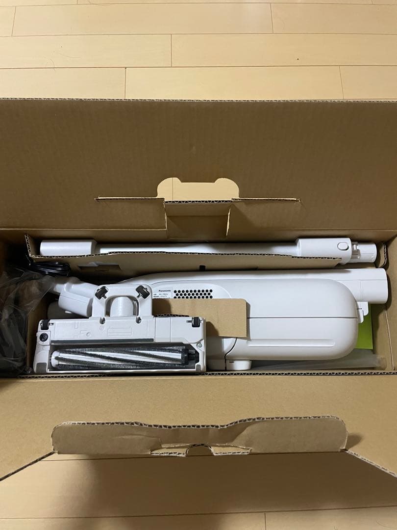 パナソニック　コードレス掃除機 MC-PB60J-Cアイボリー
