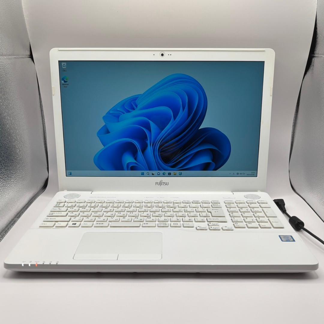 【DELL】AH53 高性能i7 新品SSD1TB 8GB ノートPC