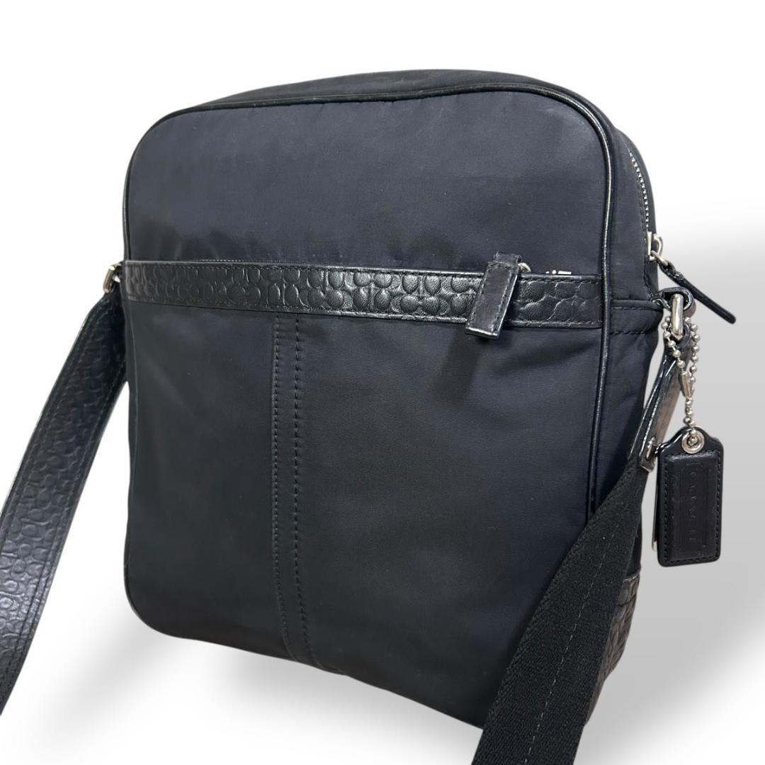 美品　コーチ ショルダーバッグ 斜め掛け 黒 ブラック クロスボディ レザー