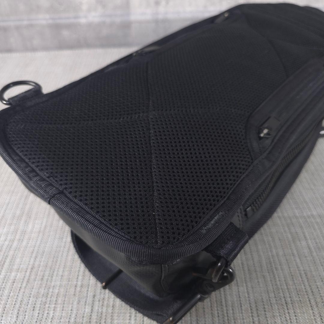 極美品　PORTER　ポーター　ヒート　スリングショルダー　ボディバッグ