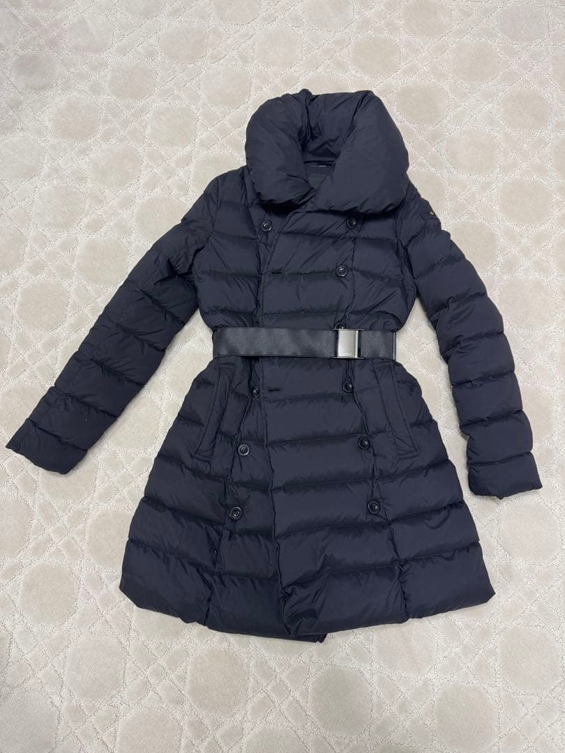 TATRAS 黑ダウンジャケット ベルト付き