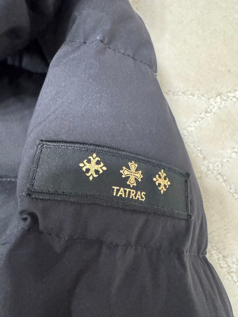 TATRAS 黑ダウンジャケット ベルト付き
