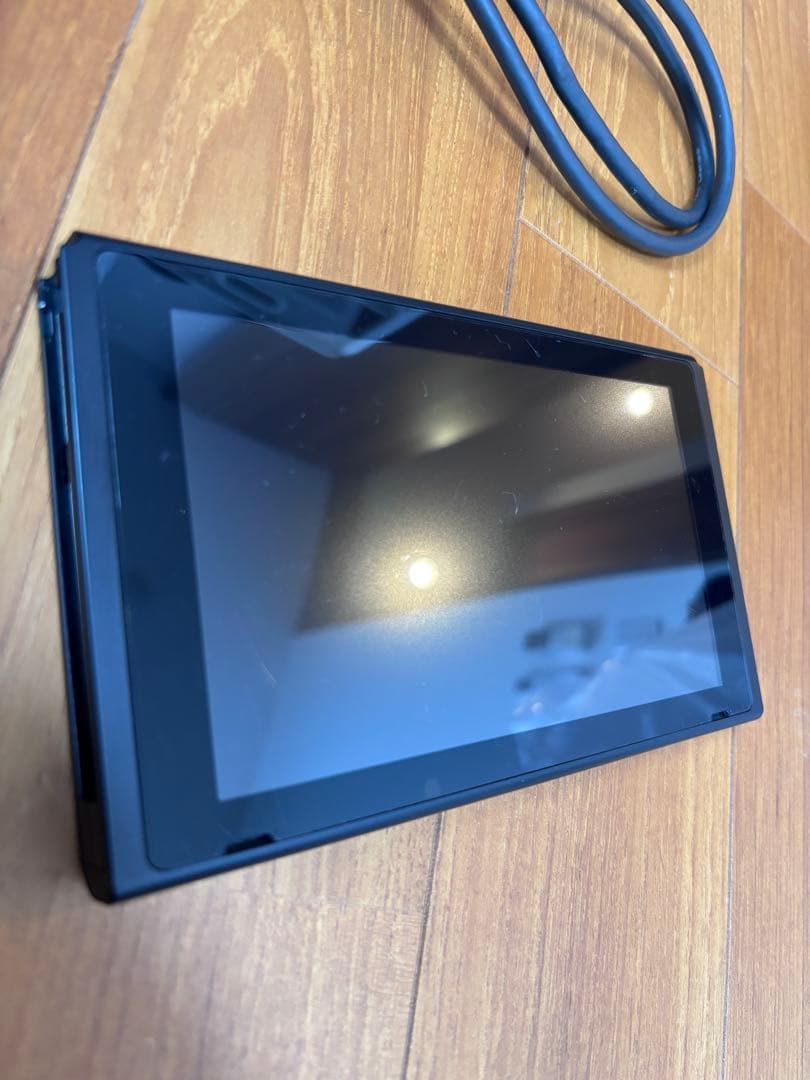 Nintendo Switch 本体 + 付属品【動作確認済み】