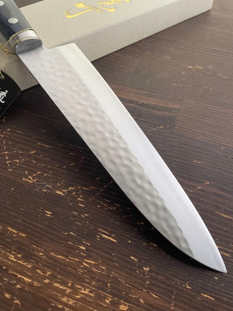 増谷刃物 訓平作 牛刀 VG10積層槌目 刻流 口金有 紺柄 アウトレット