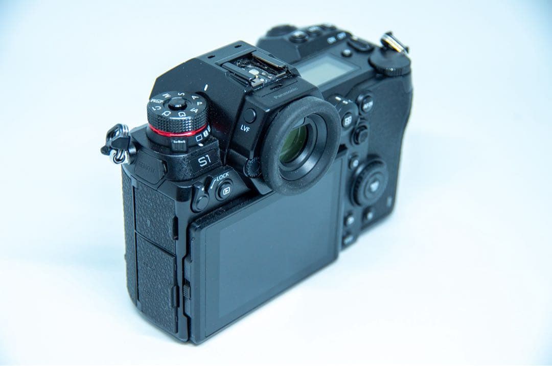 送料込み Panasonic Lumix DC-S1 ボディ