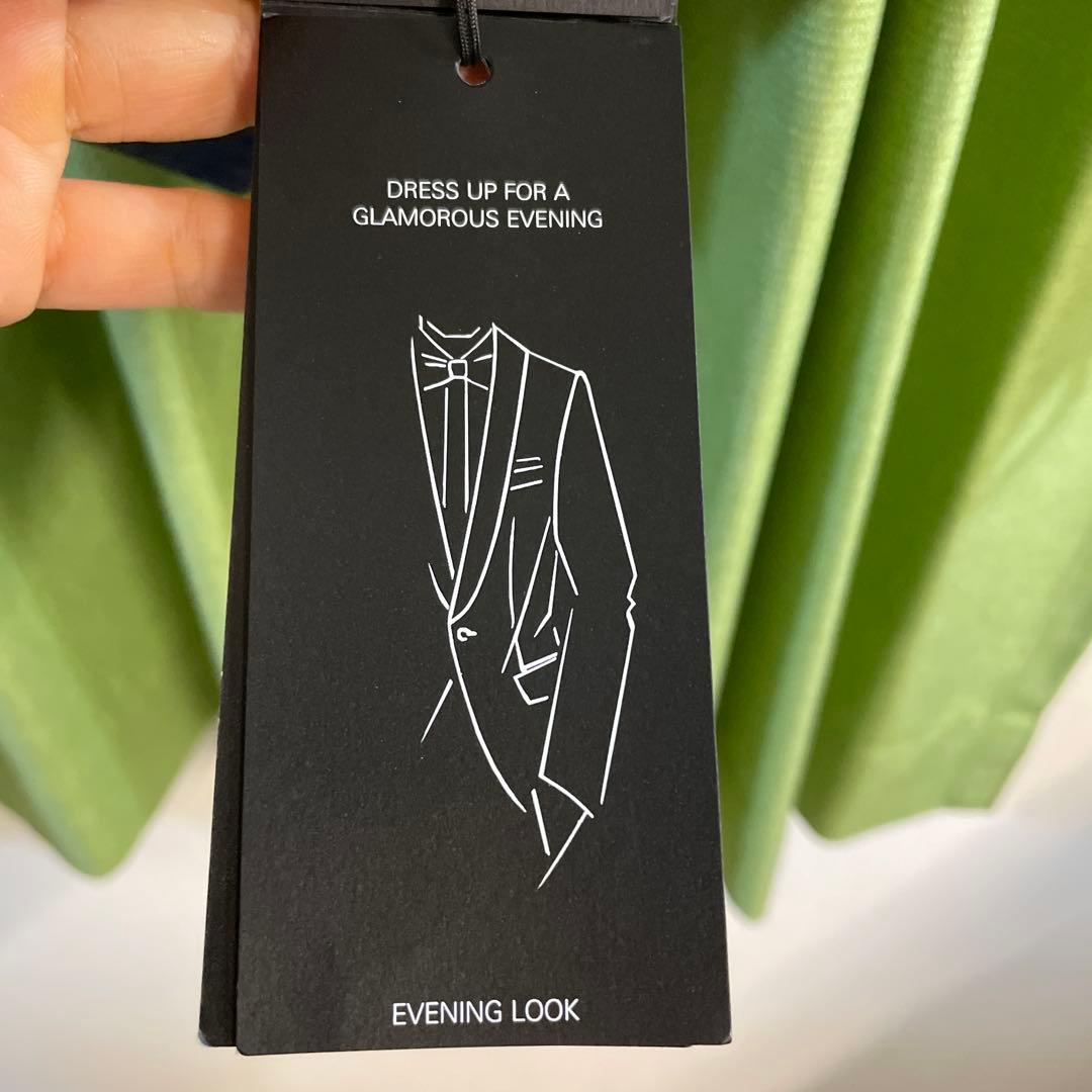 BOSS ダークグレー ノースリーブベスト