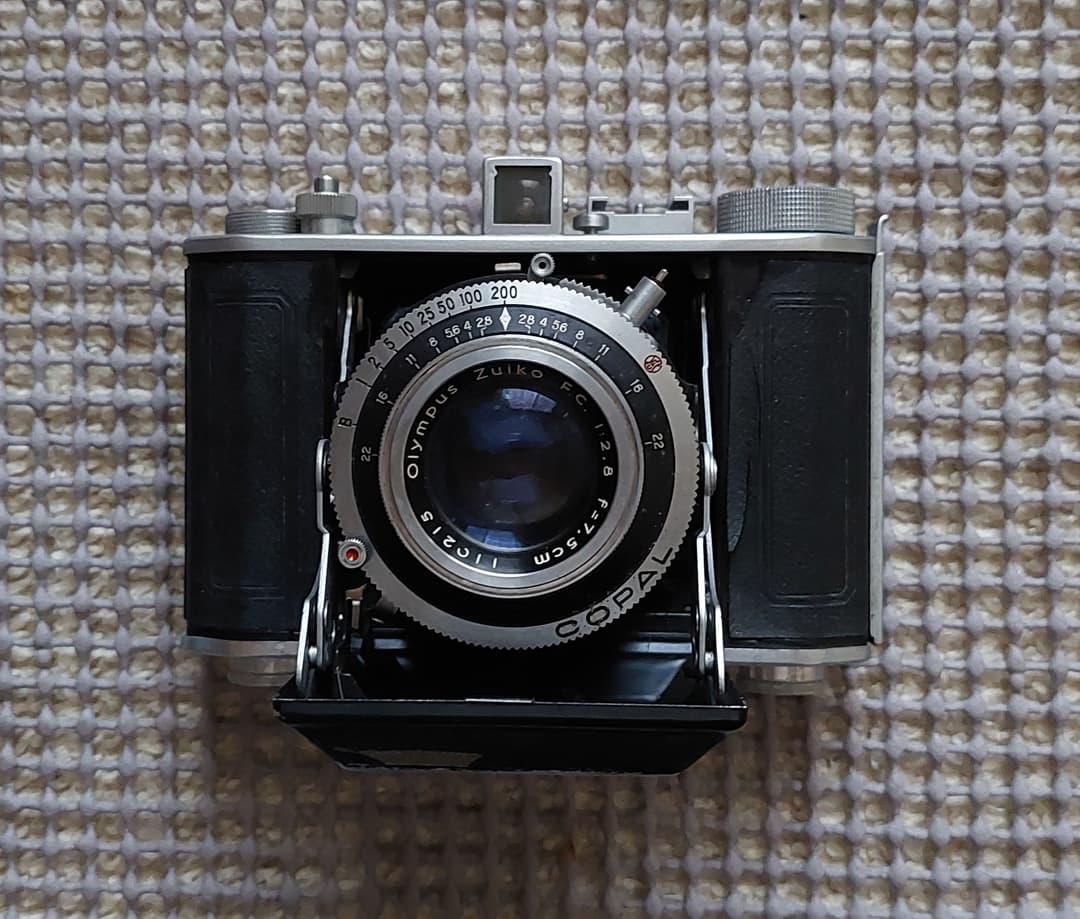 OLYMPUS オリンパス Six 三脚 付