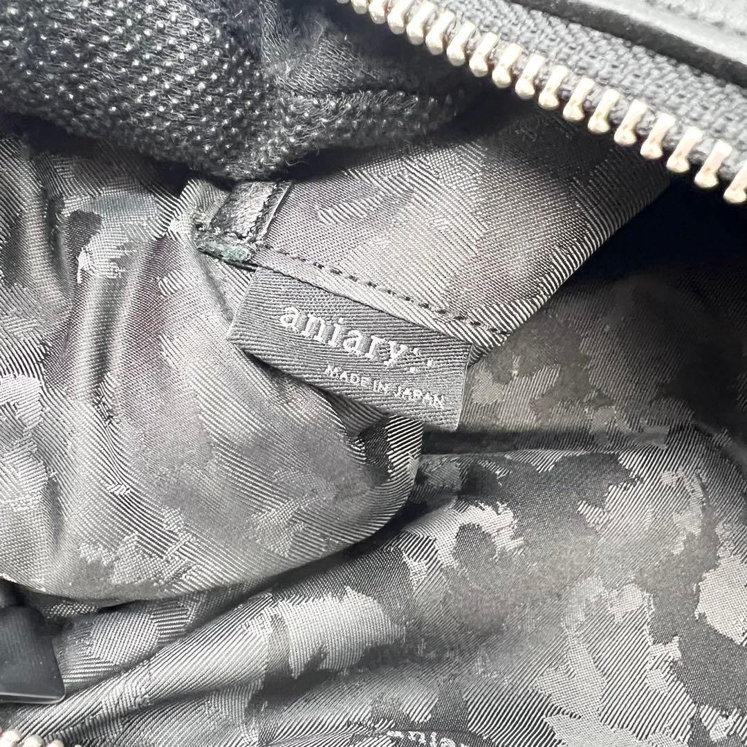 美品✨アニアリ　ボディバッグ　ハーフムーン　レザー　ブラック　バルケッタ　迷彩