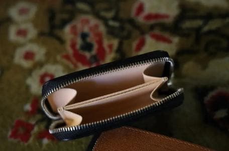 【50%OFF】Hender Scheme / Round Zip Case