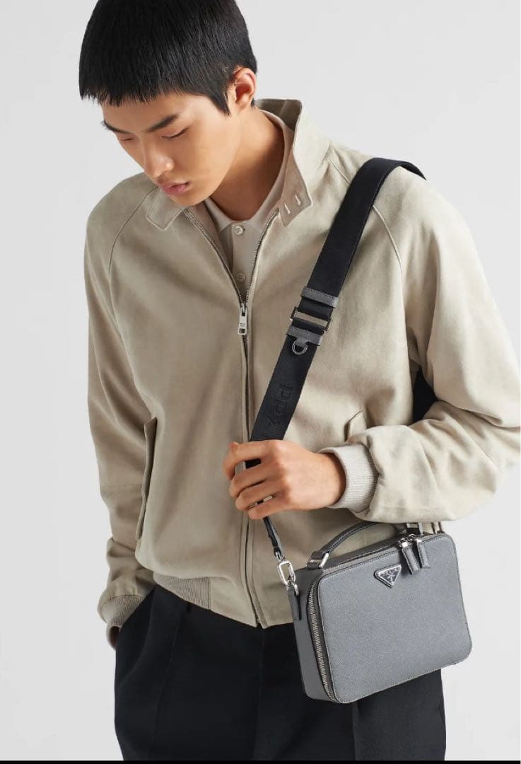 PRADA プラダ ブラック ショルダーバッグ バッグ 美品 男女兼用