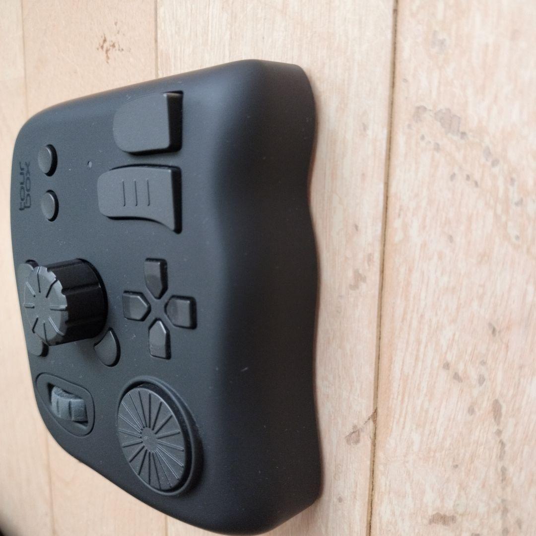 TourBox NEO クリエイティブコントローラー