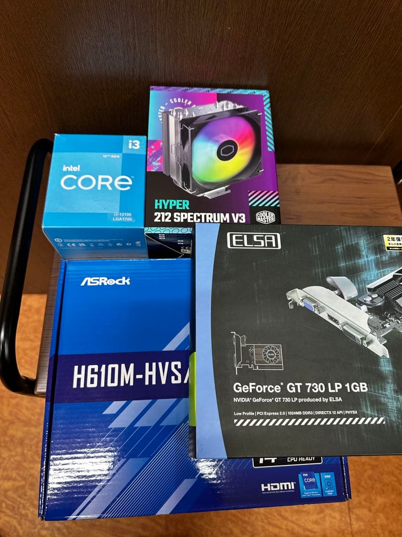 CPU／マザー／ケース／電源／メモリ／クーラー／グラボ使用期間短