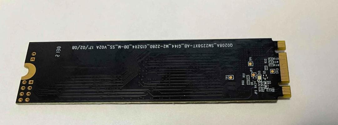 LEVEN m.2 SATA NGFF SSD 1TB 使用時間806時間