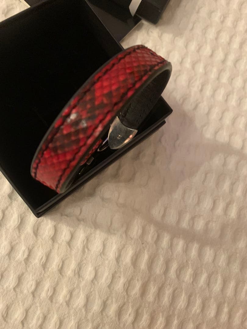 （専用）Artemis Classic レッドレザーブレスレット　レッドパイソン